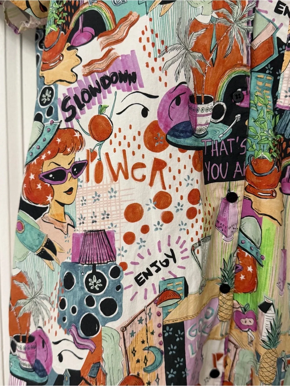 Zara cartoon pop art shirt dress features a vibrant, maximalist print. - Picture 3 of 6
